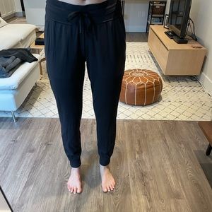 Lululemon Ready to Rulu Jogger